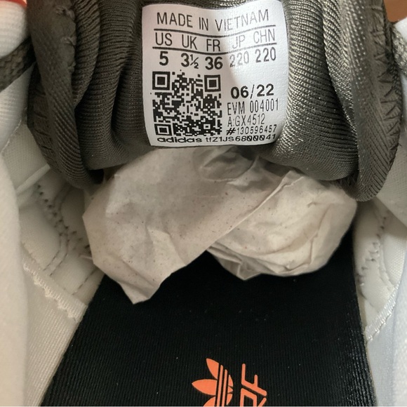 New! Women’s Adidas Hyperturf Adventure W 5 Green Orange Sneakers Hikers Hiking - Picture 8 of 12